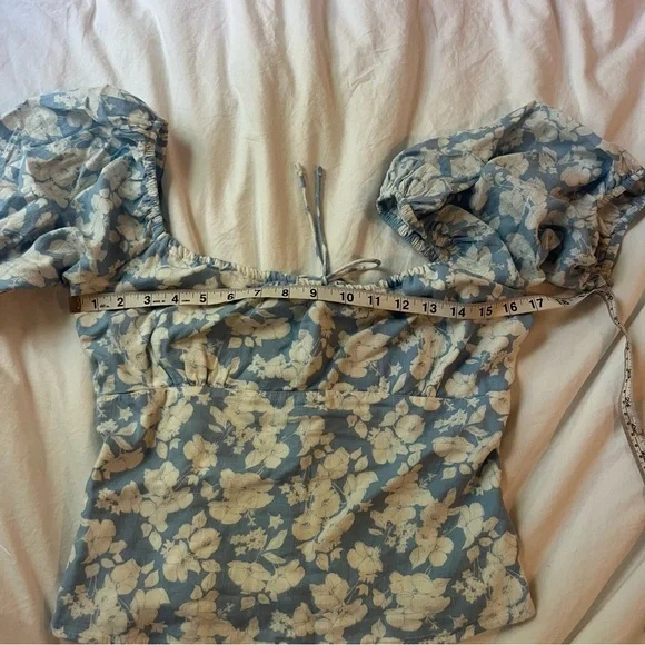 Abercrombie Blue and White Floral Linen Puff Sleeve Corset Blouse size Medium - Picture 10 of 12